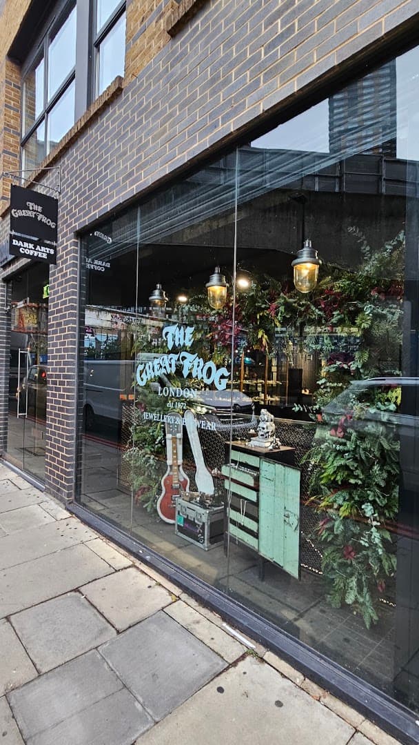 Dark Arts (Shoreditch) - specialty coffee shop in London