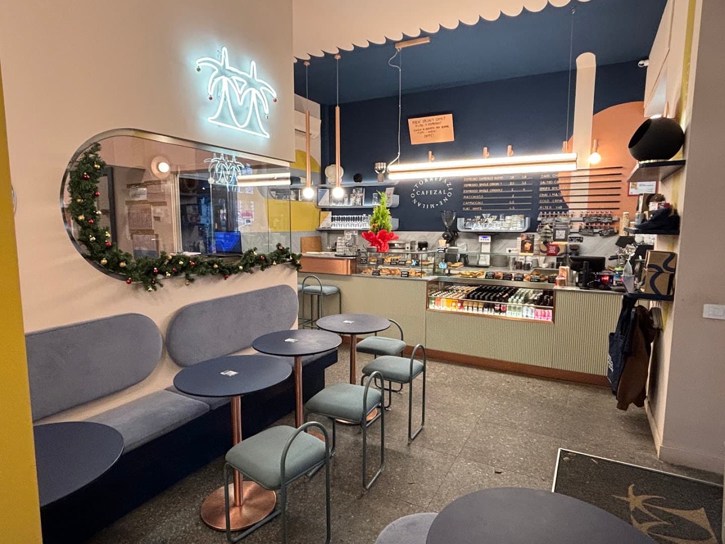 Interior of Cafezal Brunch & Specialty Coffee - Porta Venezia, specialty coffee shop in Milan