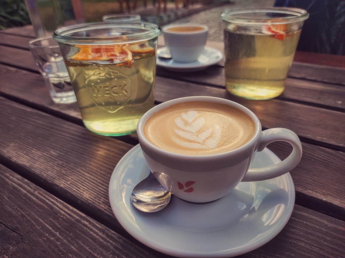 Coffee at Kavárna Pod pavlačí, specialty coffee shop in Prague
