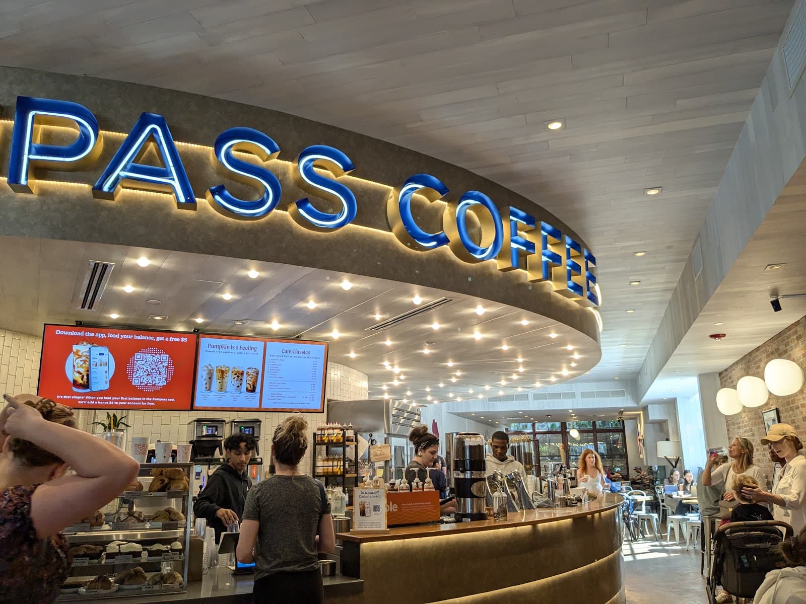 Compass Coffee specialty coffee shop in Washington, D.C. - photo 3
