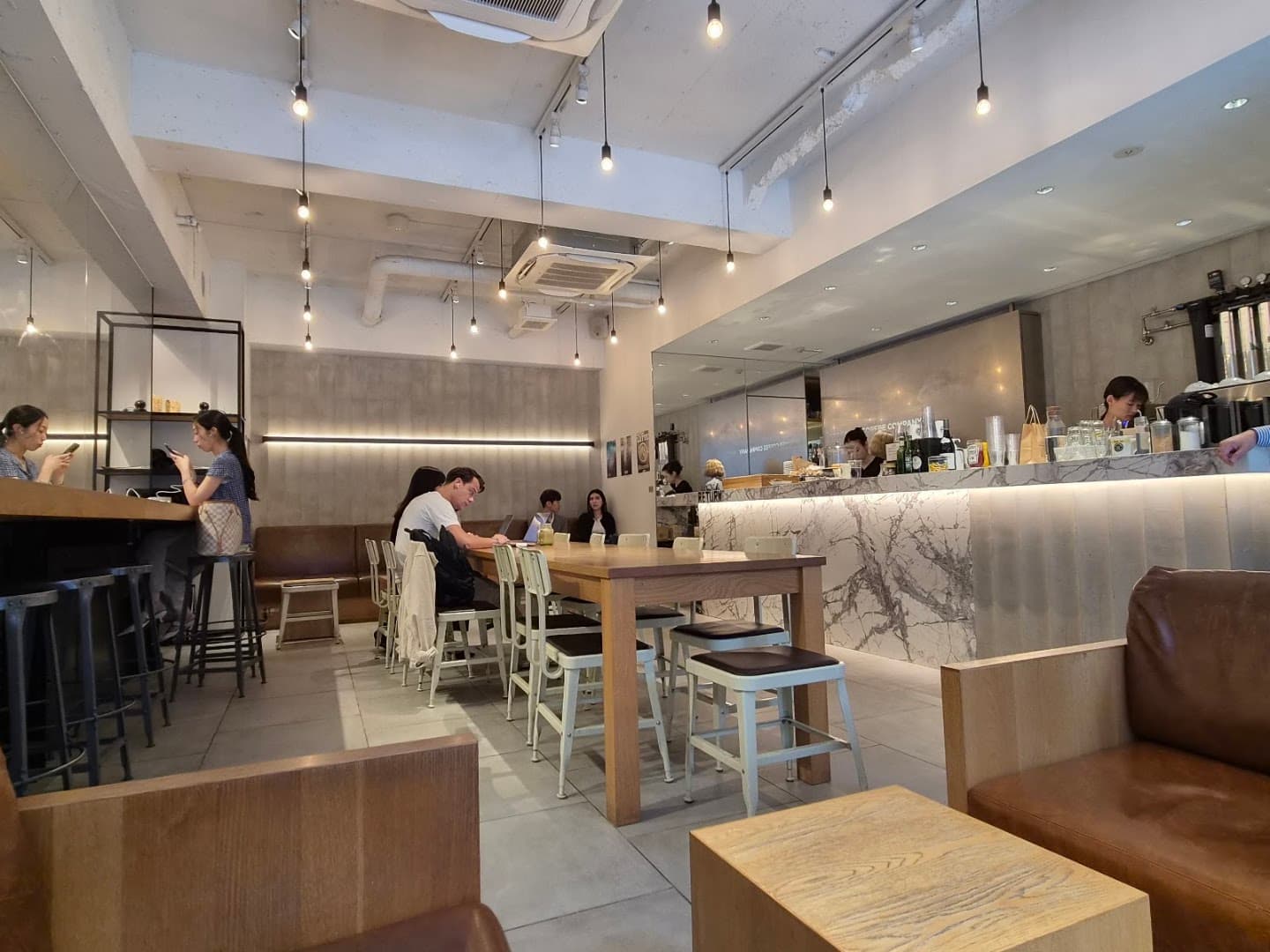 Streamer Coffee Company Akasaka - specialty coffee shop in Akasaka