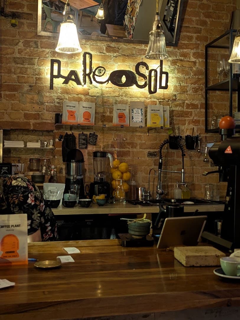 Interior of Paręosób Gallery Cafe, specialty coffee shop in Warsaw