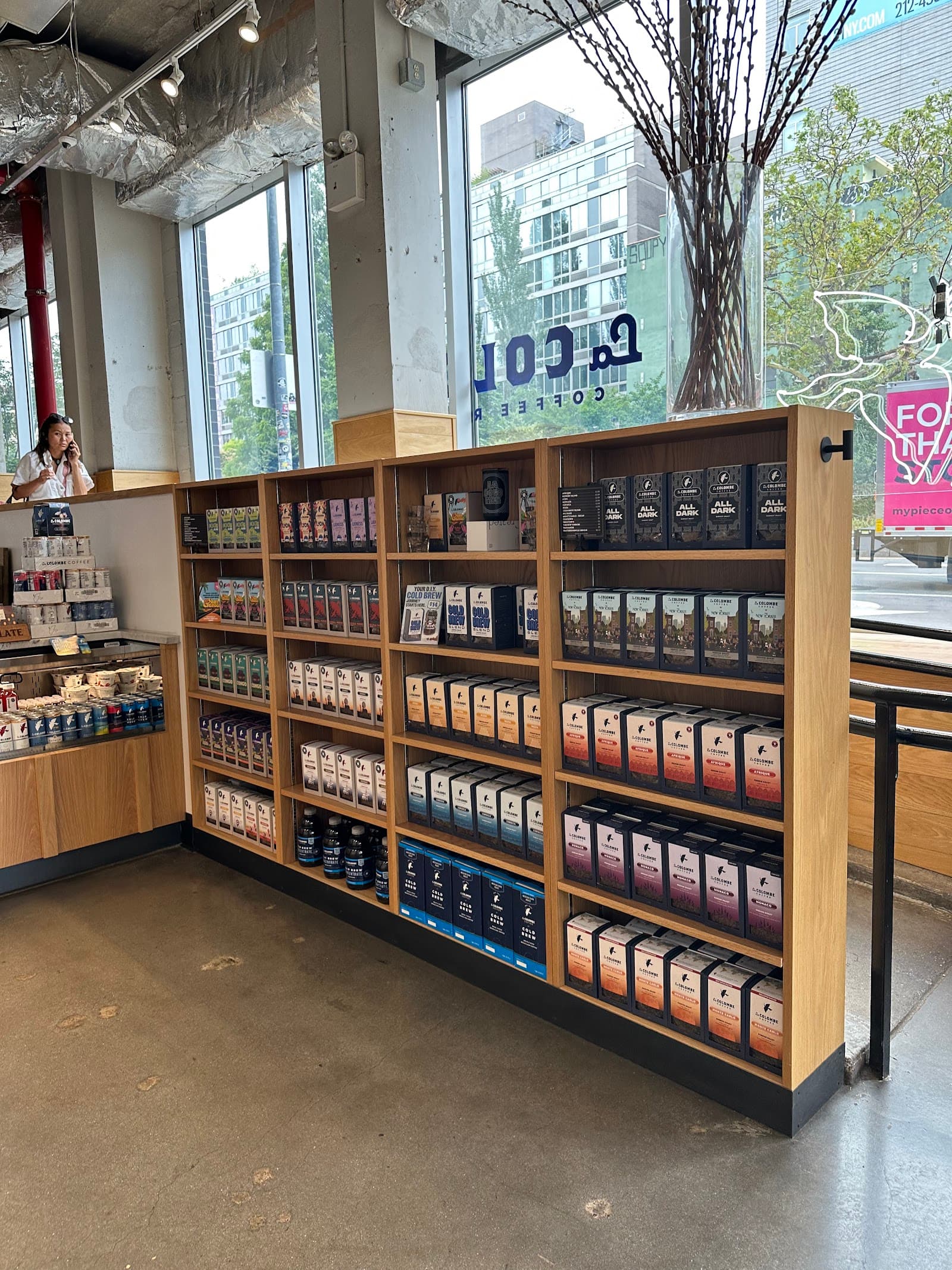 La Colombe Coffee Roasters specialty coffee shop in New York - photo 8