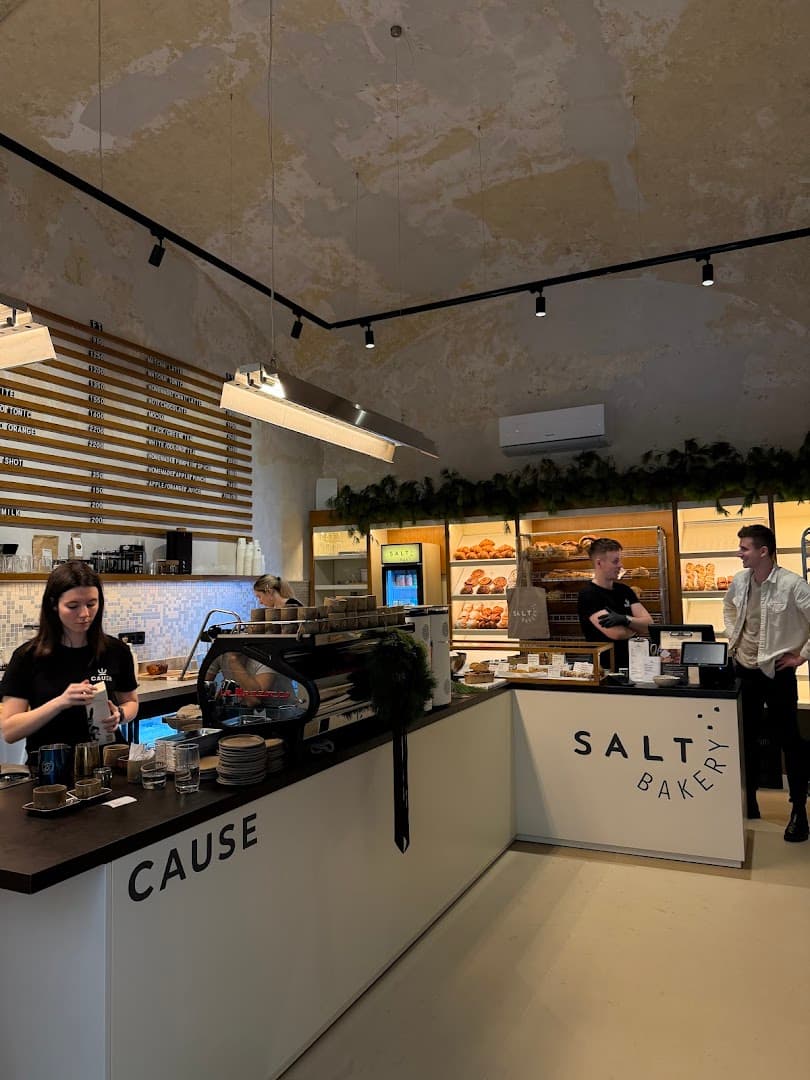 SALT Bakery X CAUSE - specialty coffee shop in V. kerület