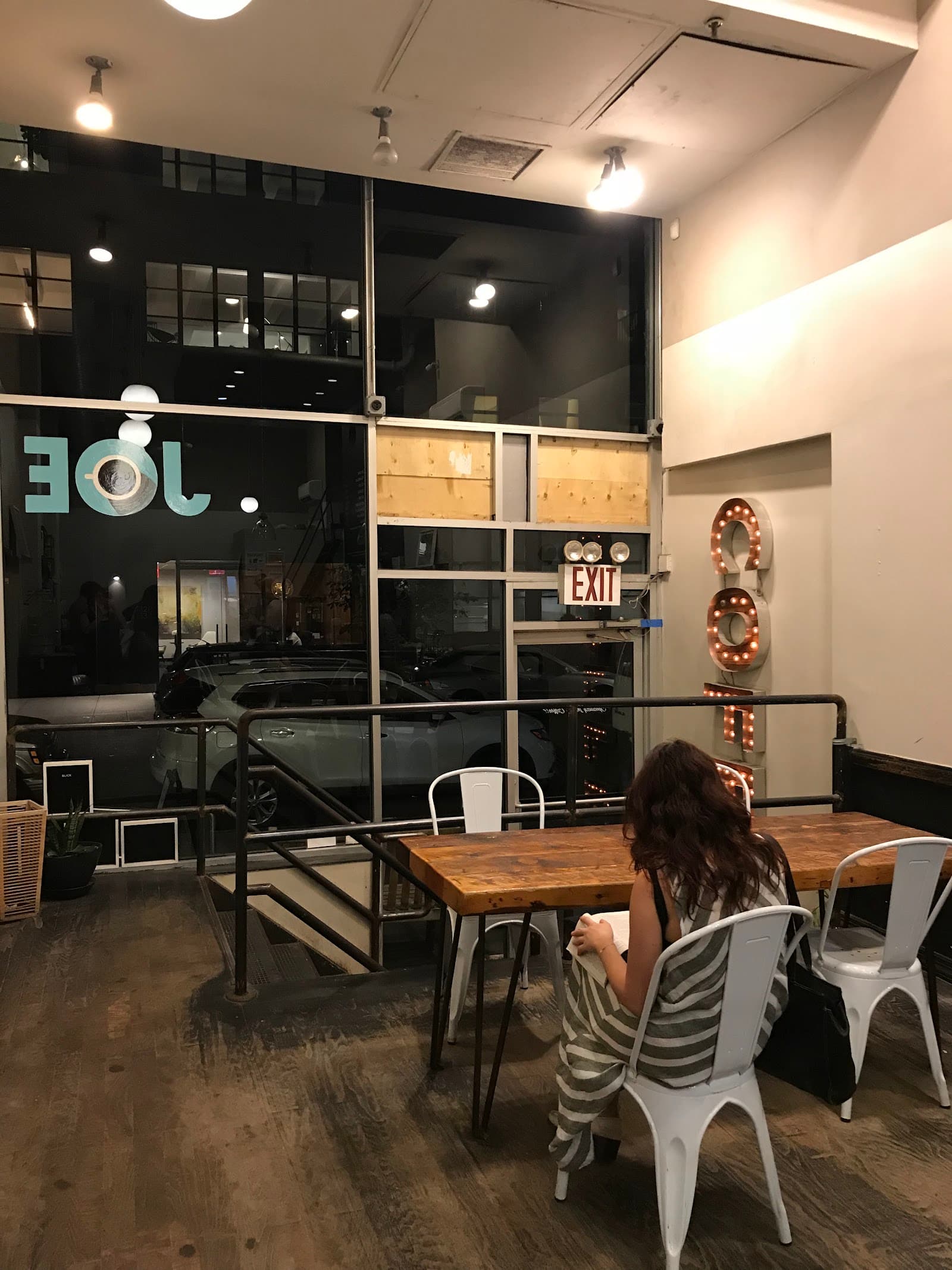 Joe Coffee Company: 13th Street specialty coffee shop in New York - photo 3