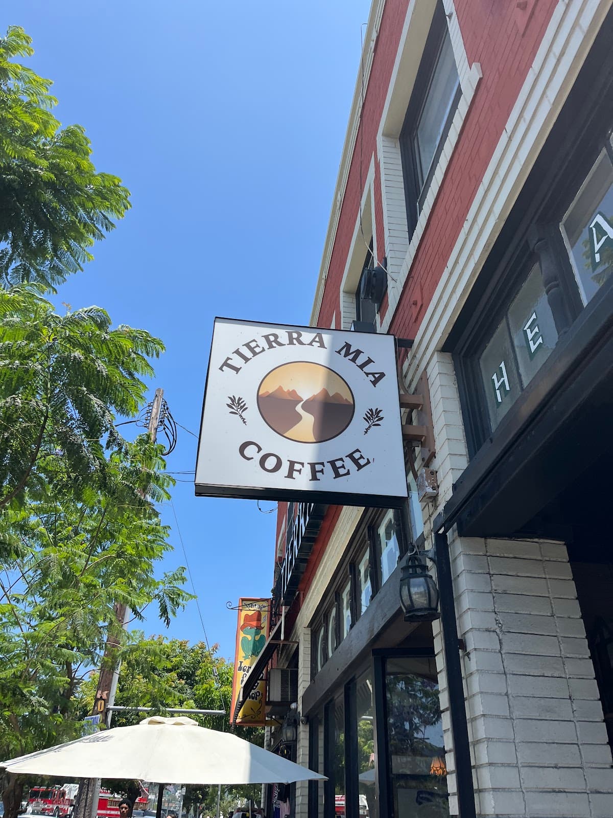 Tierra Mia Coffee - specialty coffee shop in Los Angeles