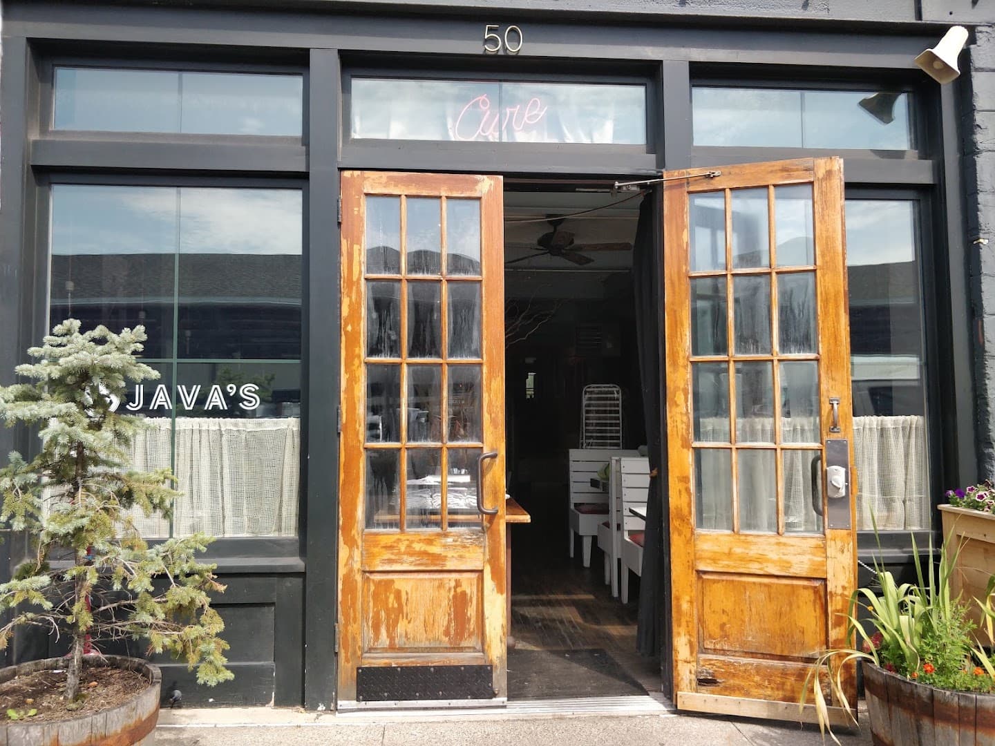 Storefront of Java's Cafe, specialty coffee shop in Rochester