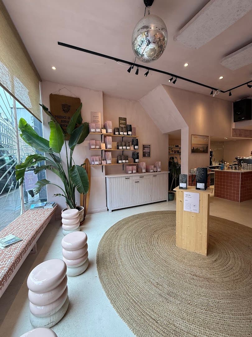 Badeta Coffee Roasters Van Wou/ Albert Cuyp Market - specialty coffee shop in Amsterdam