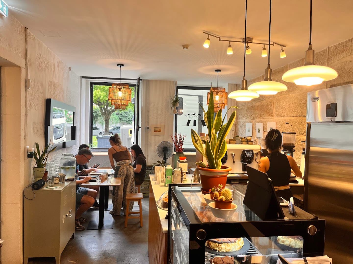 Baco Coffee Lab - specialty coffee shop in Porto