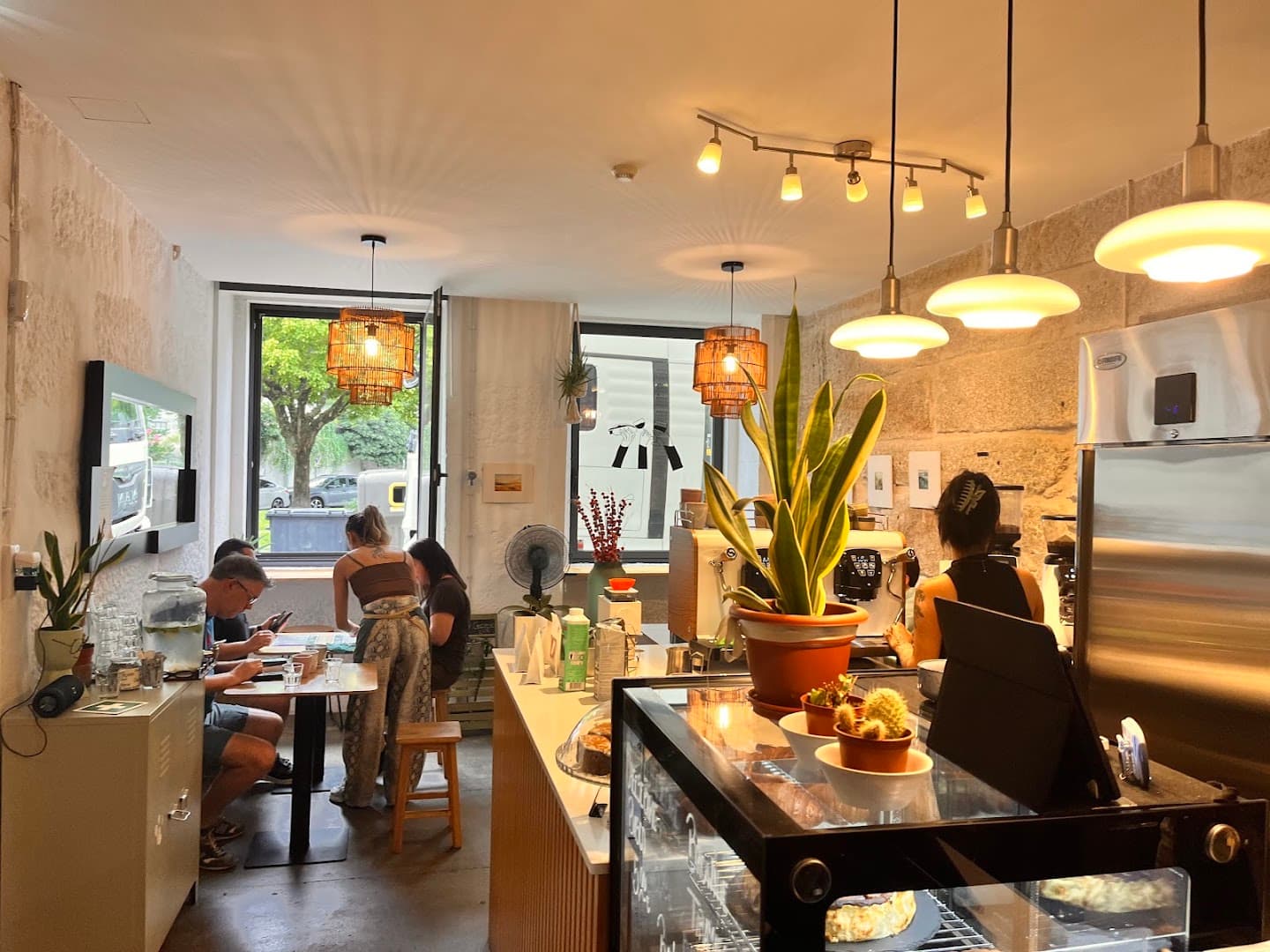 Baco Coffee Lab - specialty coffee shop in Porto