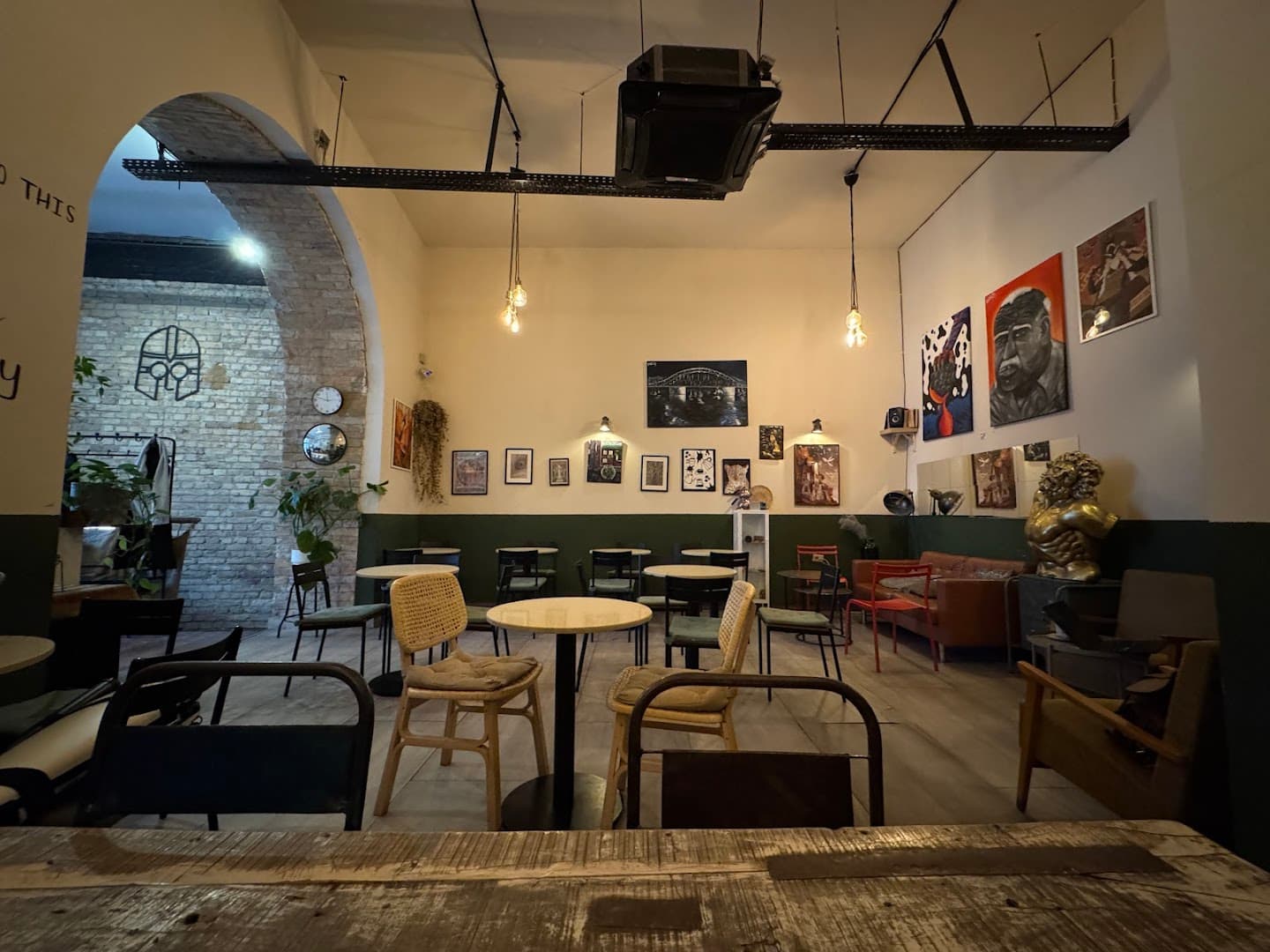 Kern Collective Coffee specialty coffee shop in Budapest - photo 12