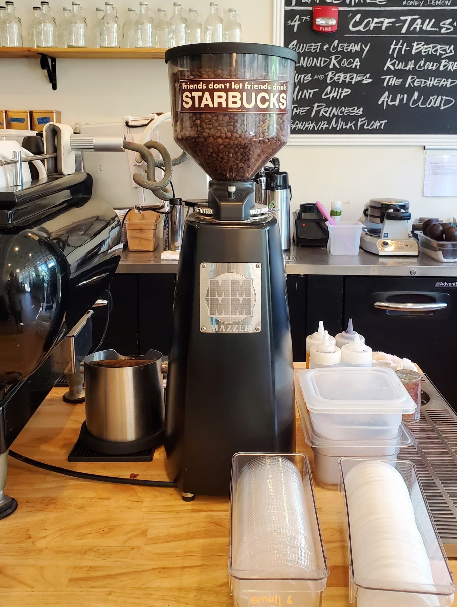 Ali'i Coffee Co. - specialty coffee shop in Honolulu